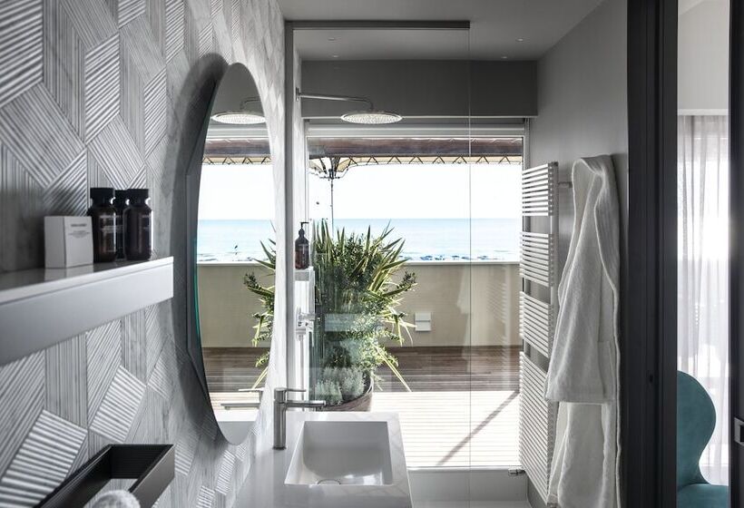 酒店 Plaza E De Russie Relais & Chateaux