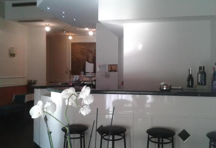 ホテル San Felice