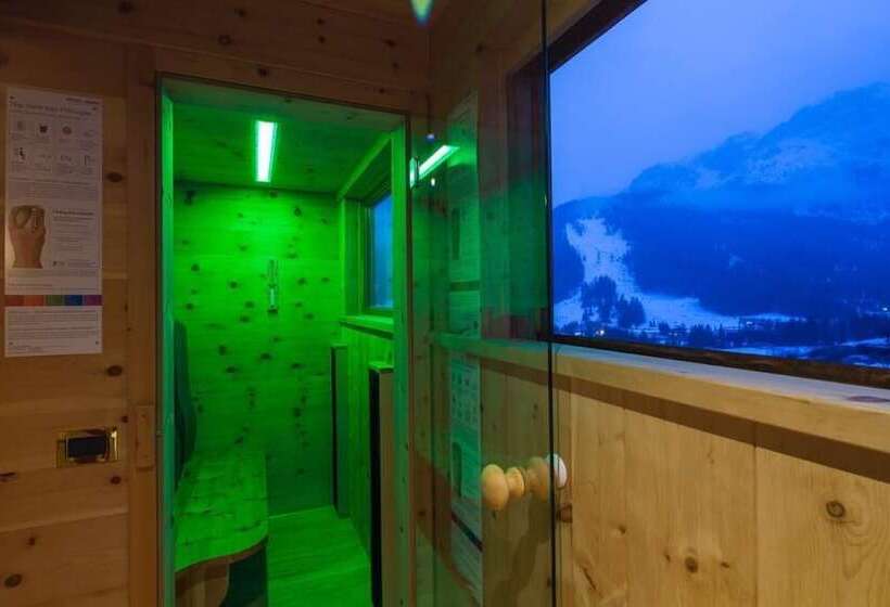 ホテル Sassongher