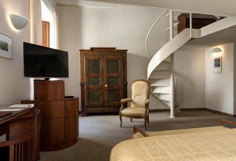 בית מלון כפרי Tiferno