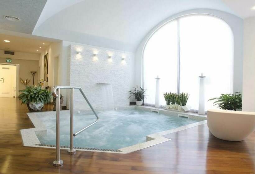 فندق Villa Dei Tigli 920 Liberty Resort