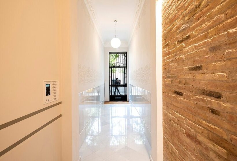 Aspasios Sagrada Familia Apartments