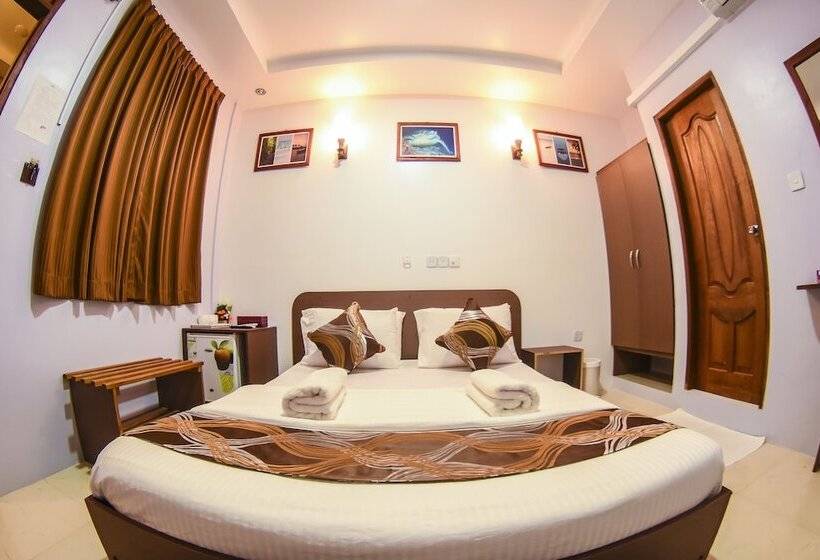 هتل Casadana Thulusdhoo