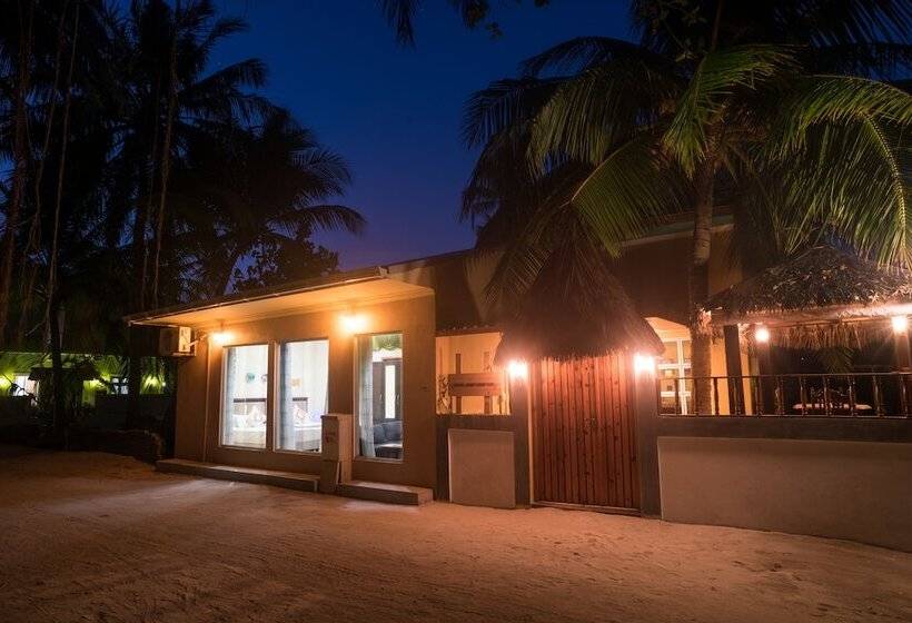 هتل Coral Reef View Inn