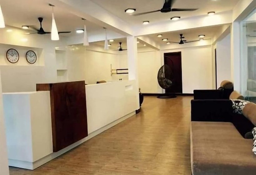 Hotel Guraidhoo Palm Inn