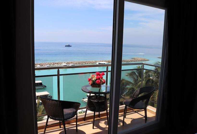 فندق Icom Marina Sea View