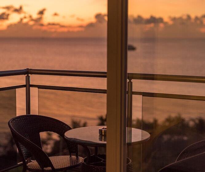 فندق Icom Marina Sea View