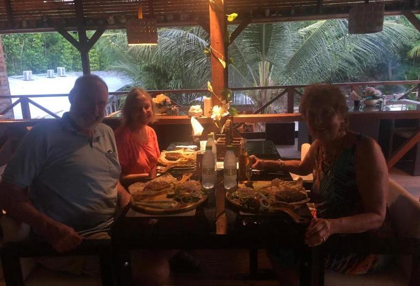 Pensió Dive Villa Thoddoo