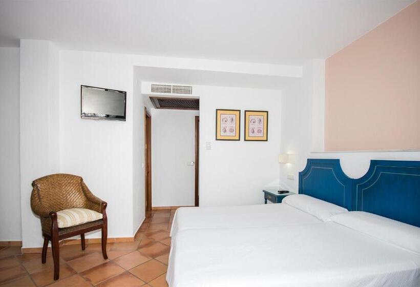 Hostal Doña Lola Marina