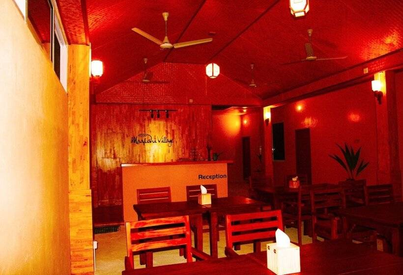 پانسیون Maafushi Village