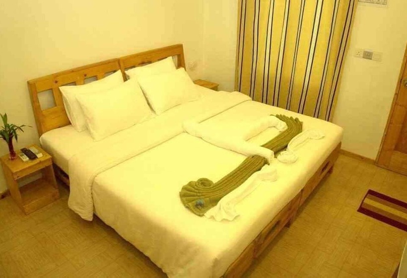 پانسیون Zeestar Inn