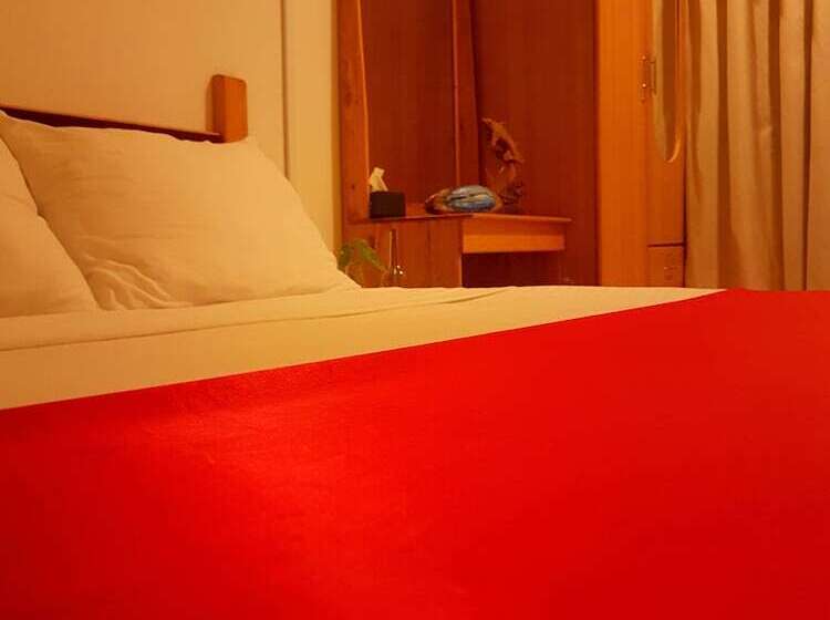 پانسیون Zeestar Inn