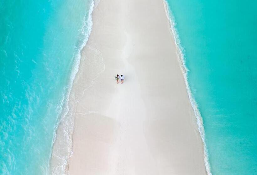 Ukulhas Villa Oceanview Hotel & Spa