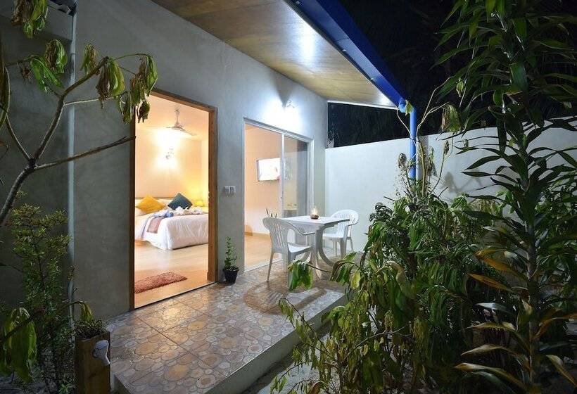 Ukulhas Villa Oceanview Hotel & Spa