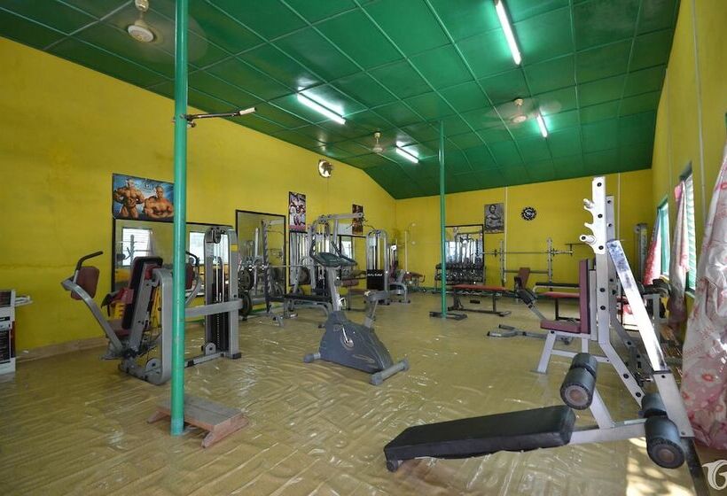 Ukulhas Villa Oceanview Hotel & Spa