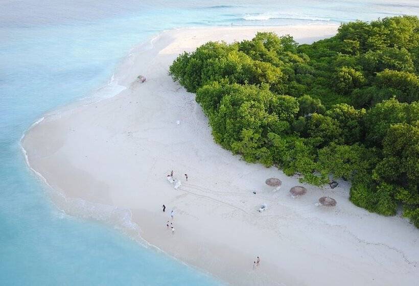 Ukulhas Villa Oceanview Hotel & Spa