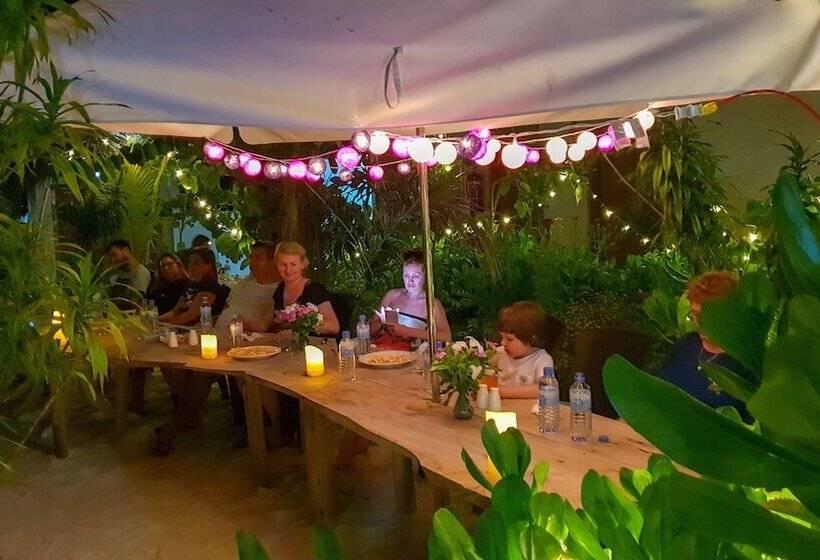 Ukulhas Villa Oceanview Hotel & Spa