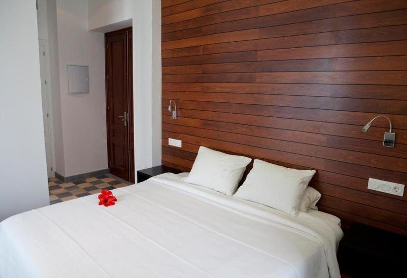 Hostal El Alojado De Velarde