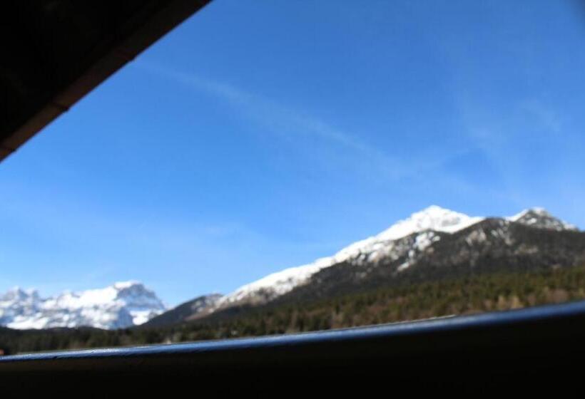 בית מלון כפרי Allo Zodiaco