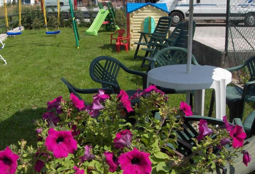 בית מלון כפרי Allo Zodiaco