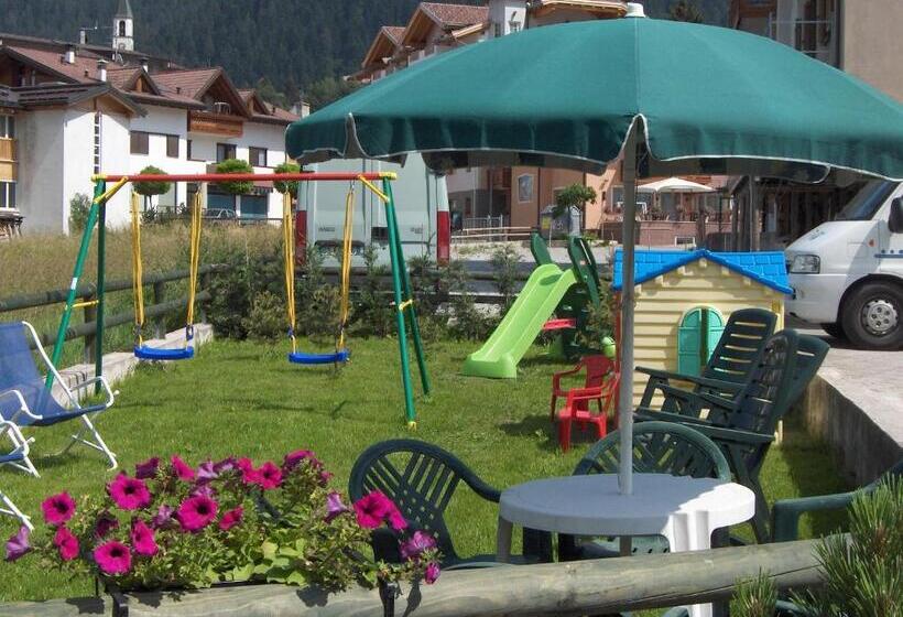 בית מלון כפרי Allo Zodiaco