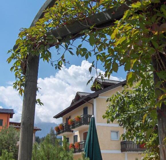 בית מלון כפרי Allo Zodiaco