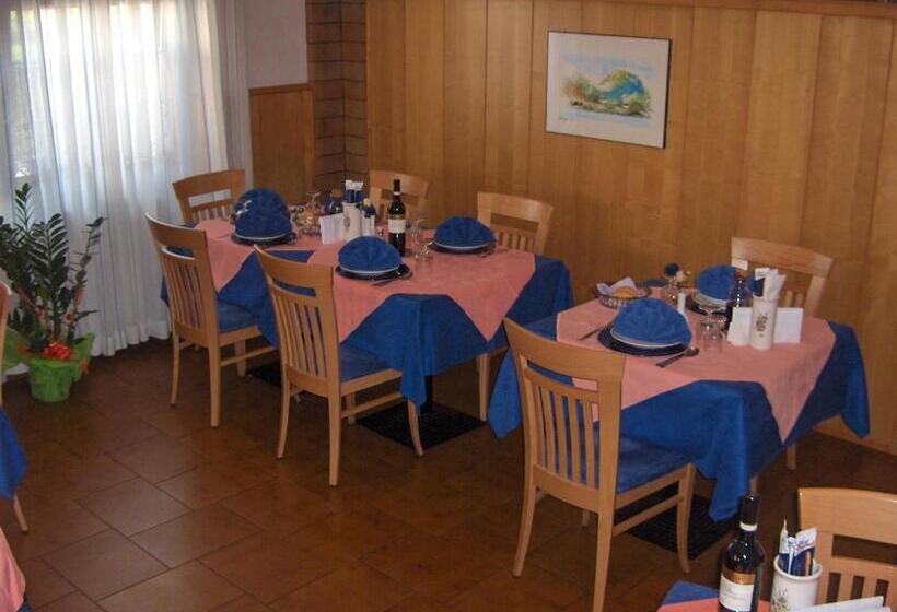 בית מלון כפרי Allo Zodiaco