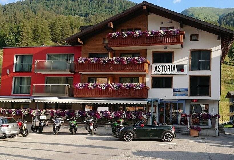 בית מלון כפרי Astoria