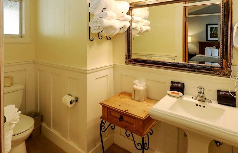 호텔 Big Sur Lodge