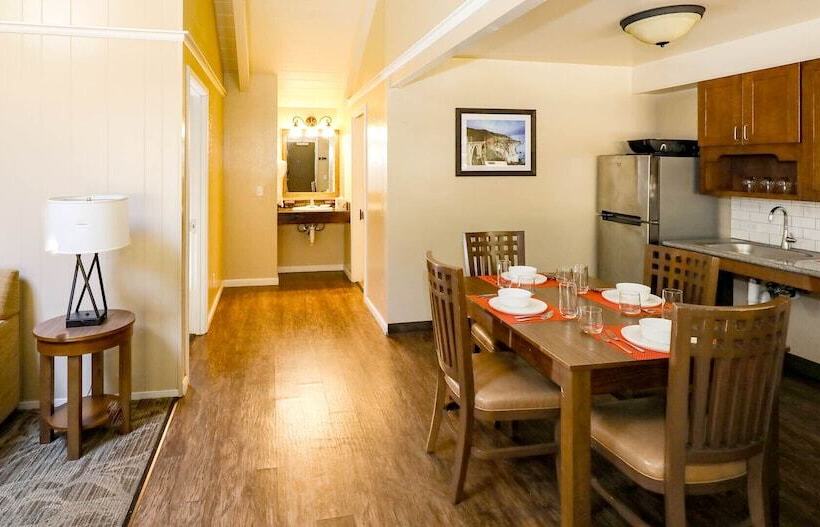 호텔 Big Sur Lodge