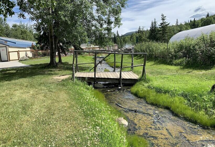 فندق Chena Hot Springs Resort