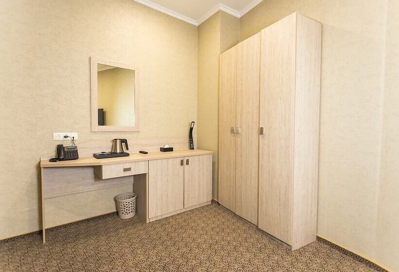 هتل Congress Krasnodar