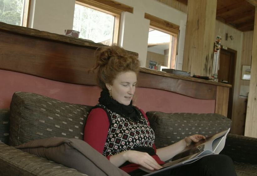 فندق Forest Walks Lodge