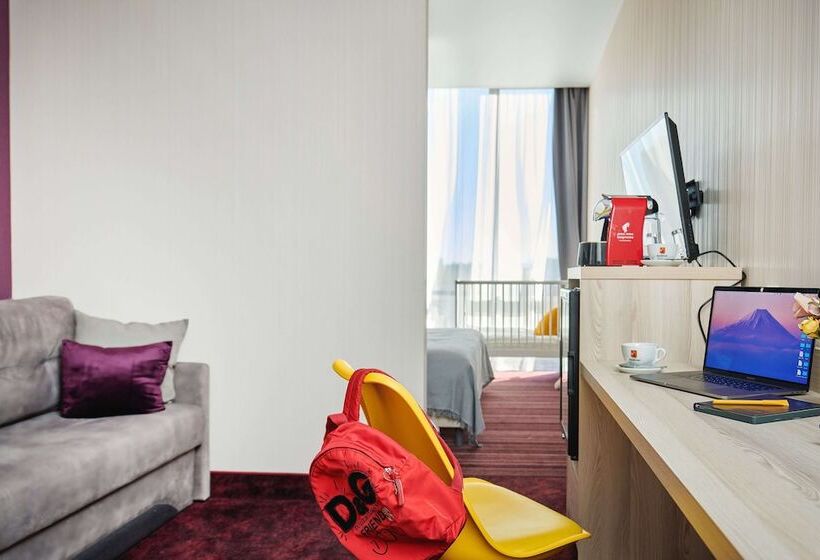 هتل Golden Tulip Krasnodar