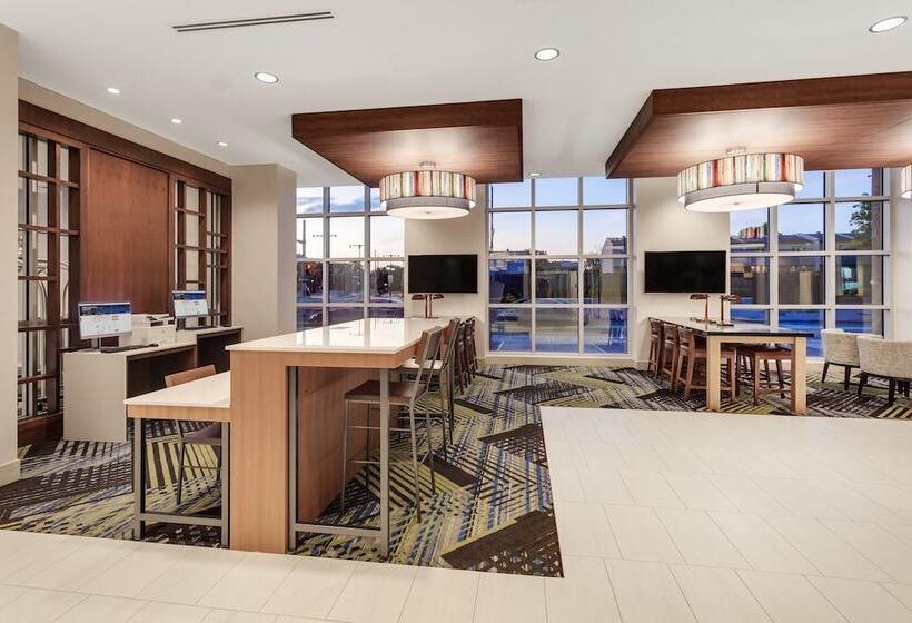 酒店 Holiday Inn Express & Suites Downtown Ottawa East, An Ihg