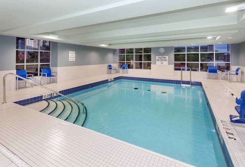 酒店 Holiday Inn Express & Suites Downtown Ottawa East, An Ihg