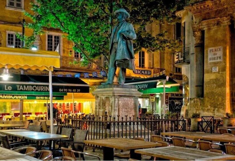 ホテル Maison Volver