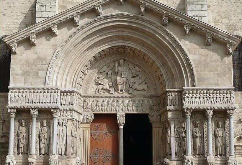 ホテル Maison Volver