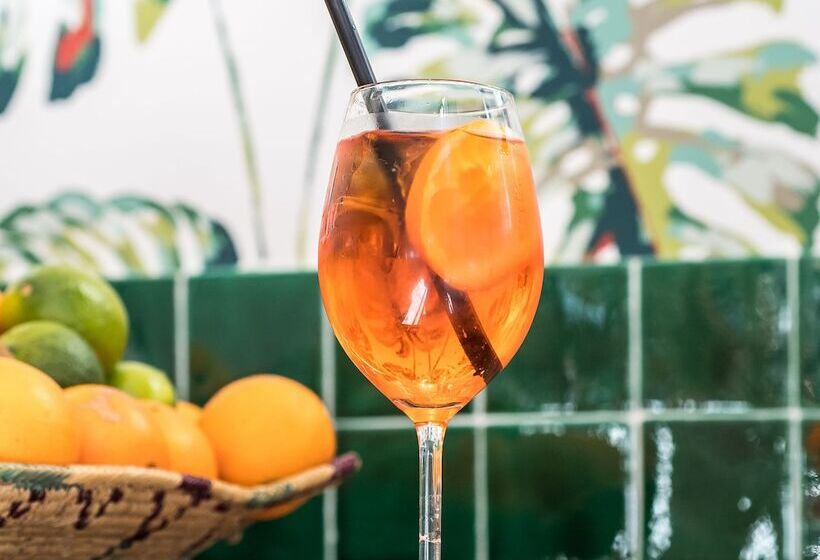 ホテル Maison Volver