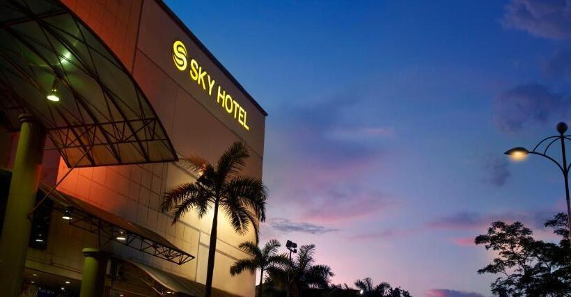 Sky Hotel Selayang