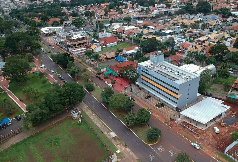 ホテル Carandá Hplus Express