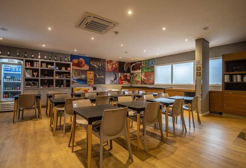 ホテル Carandá Hplus Express