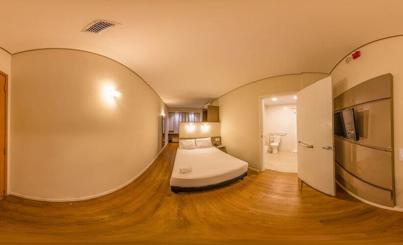 ホテル Carandá Hplus Express