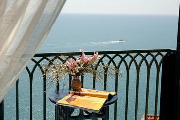 Fotos del hotel Villa Maria Luigia:  24