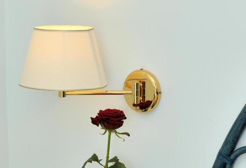 Отель Villa Maria Luigia