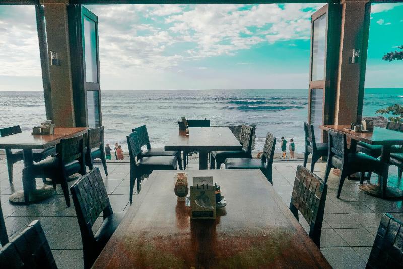 Kahuna Hotel, Cafe And Restaurant