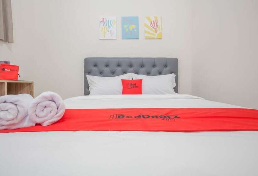 بنسيون Reddoorz Near Ciputra Golf Surabaya
