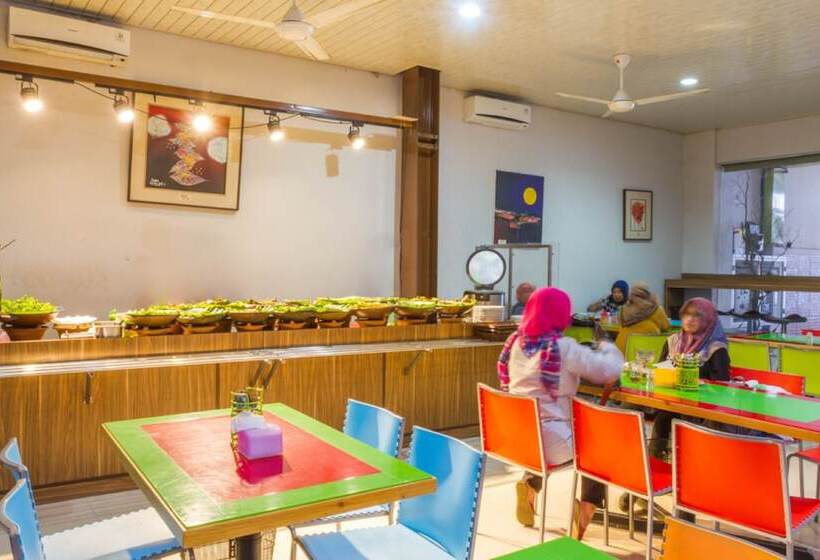 膳宿费 Reddoorz Near Pasar Baru Bandung