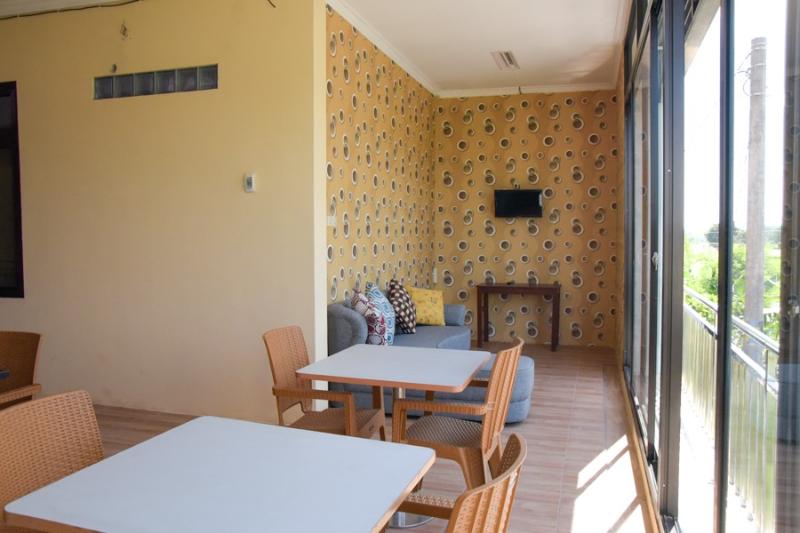 Пансион Reddoorz Near Terminal A Adisucipto Airport