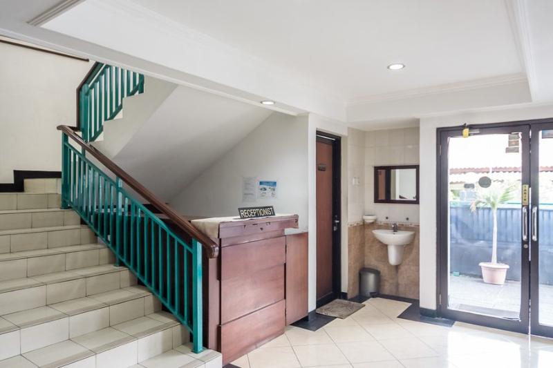 膳宿费 Reddoorz Plus At Buah Batu